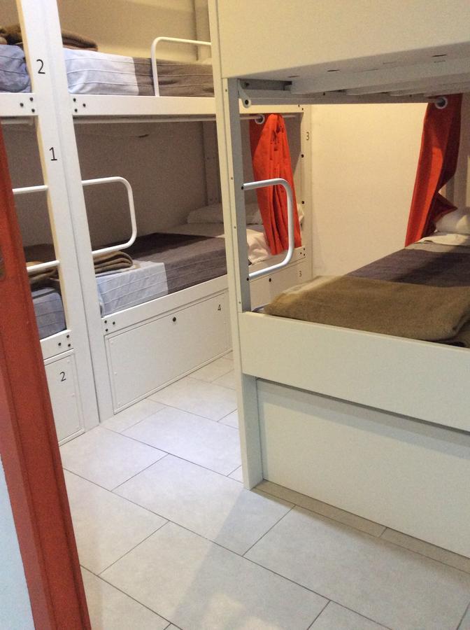 Hostelscat Barcelona Bagian luar foto