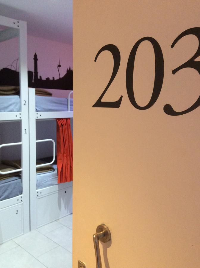 Hostelscat Barcelona Bagian luar foto