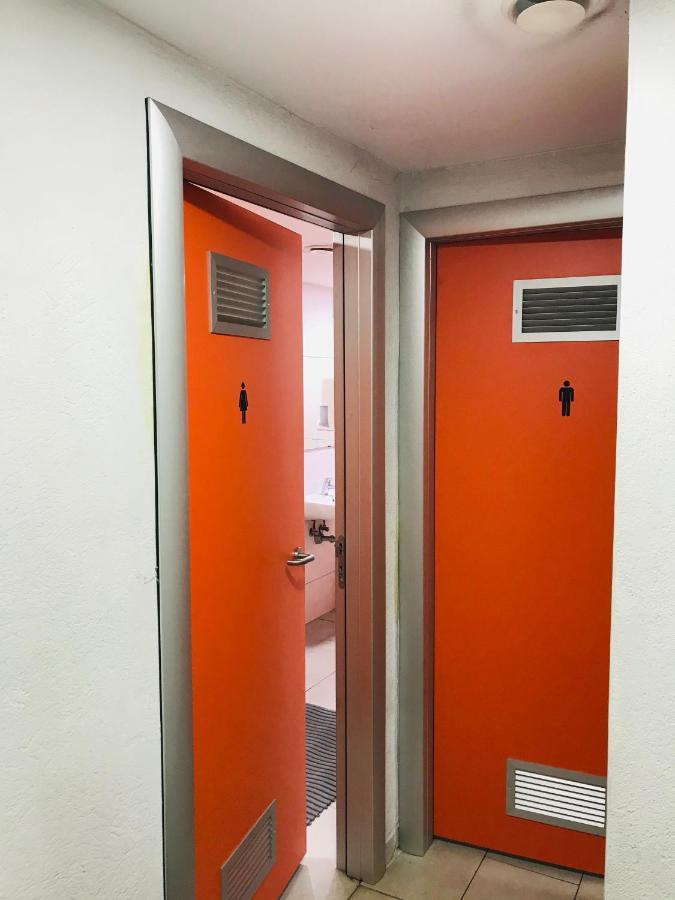 Hostelscat Barcelona Bagian luar foto